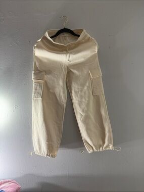 Castro Cream Cargo Jogger Pants for kids size 10/12
